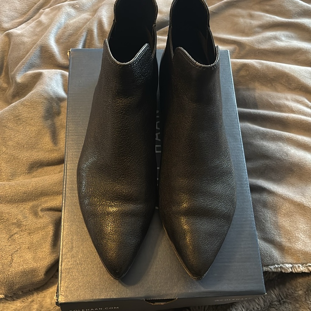 Cole haan hara bootie. Size 10 - Picture 2 of 3